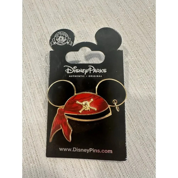 Disney Parks Pirates of the Caribbean Mickey Mouse ears Pin limited edition 2006 - Picture 1 of 3